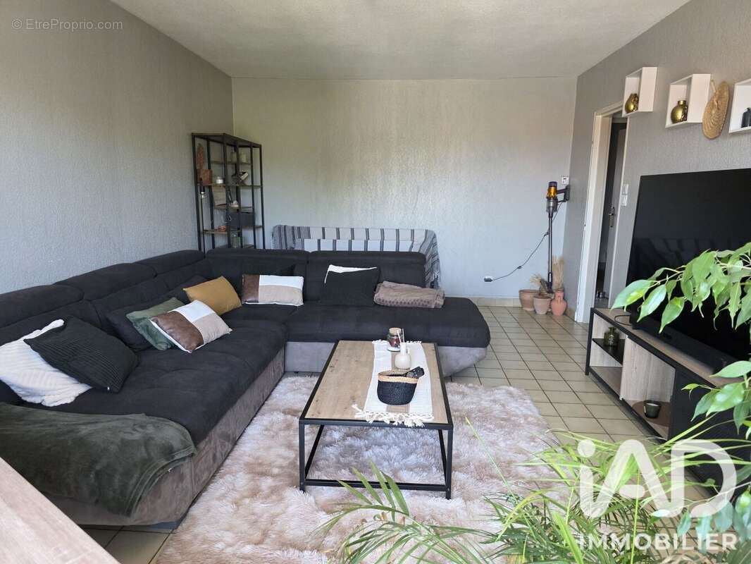 Photo 3 - Appartement à SAINT-ESTEVE