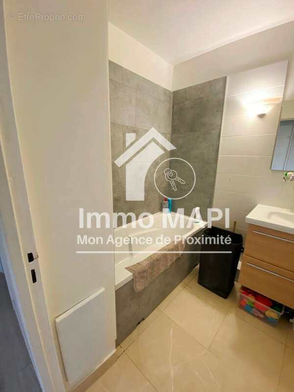 Beau T3 à la vente de 67m2 rénové avec balcon, parking et cave à Villecresnes - photo 7