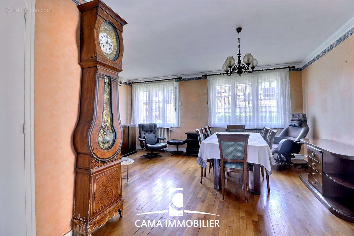 Maison à BOIS-D'ARCY