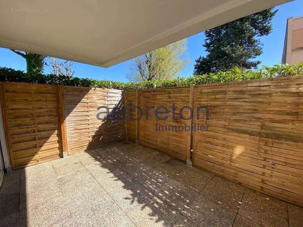 Appartement à SEYSSINET-PARISET