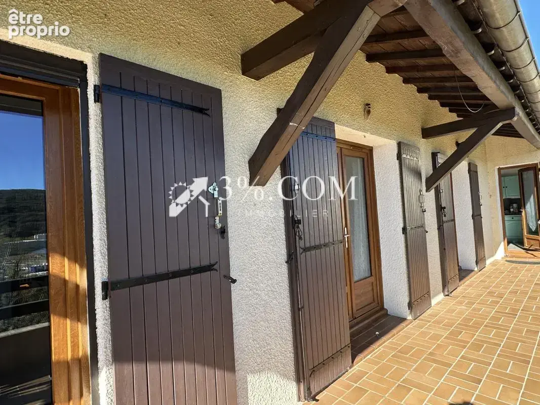 Maison 3 chambres, garage, sous sol et véranda avec piscine - photo 3