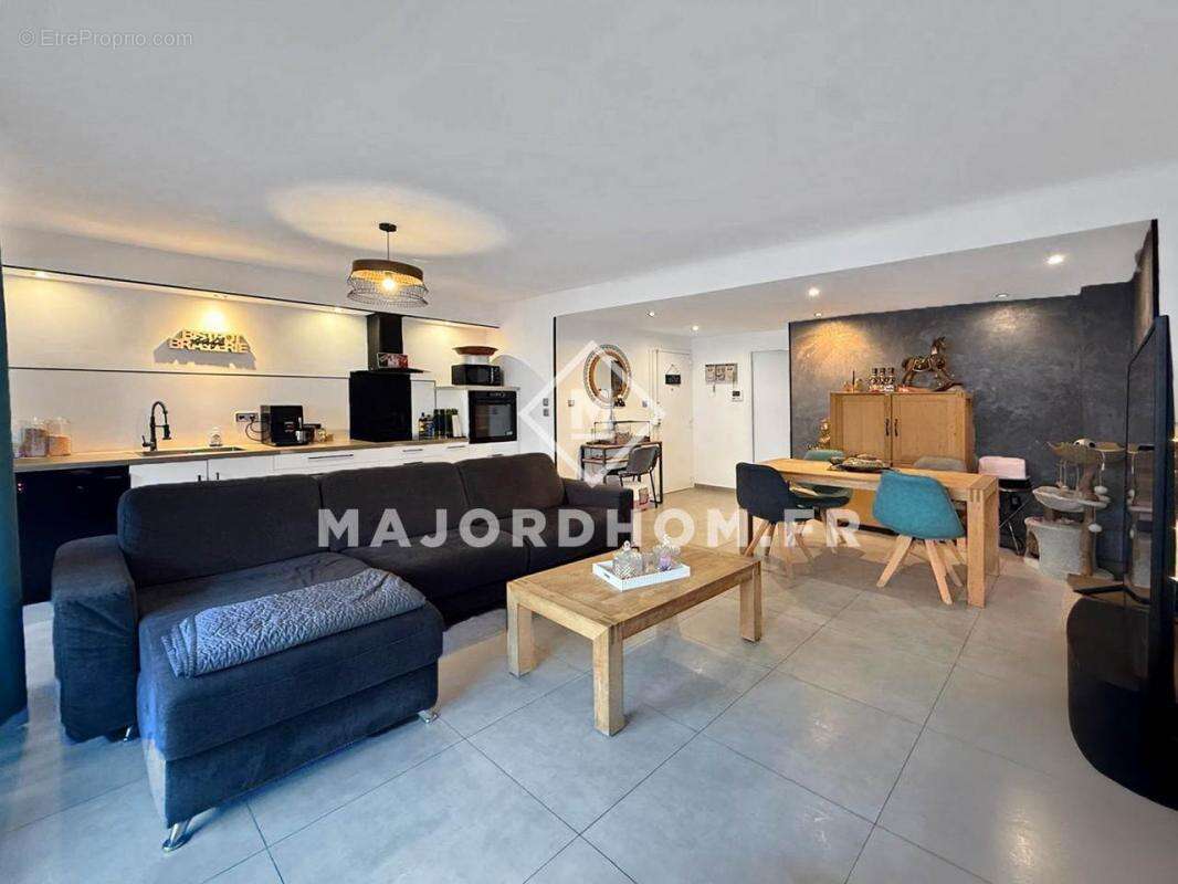 Appartement à MARSEILLE-2E