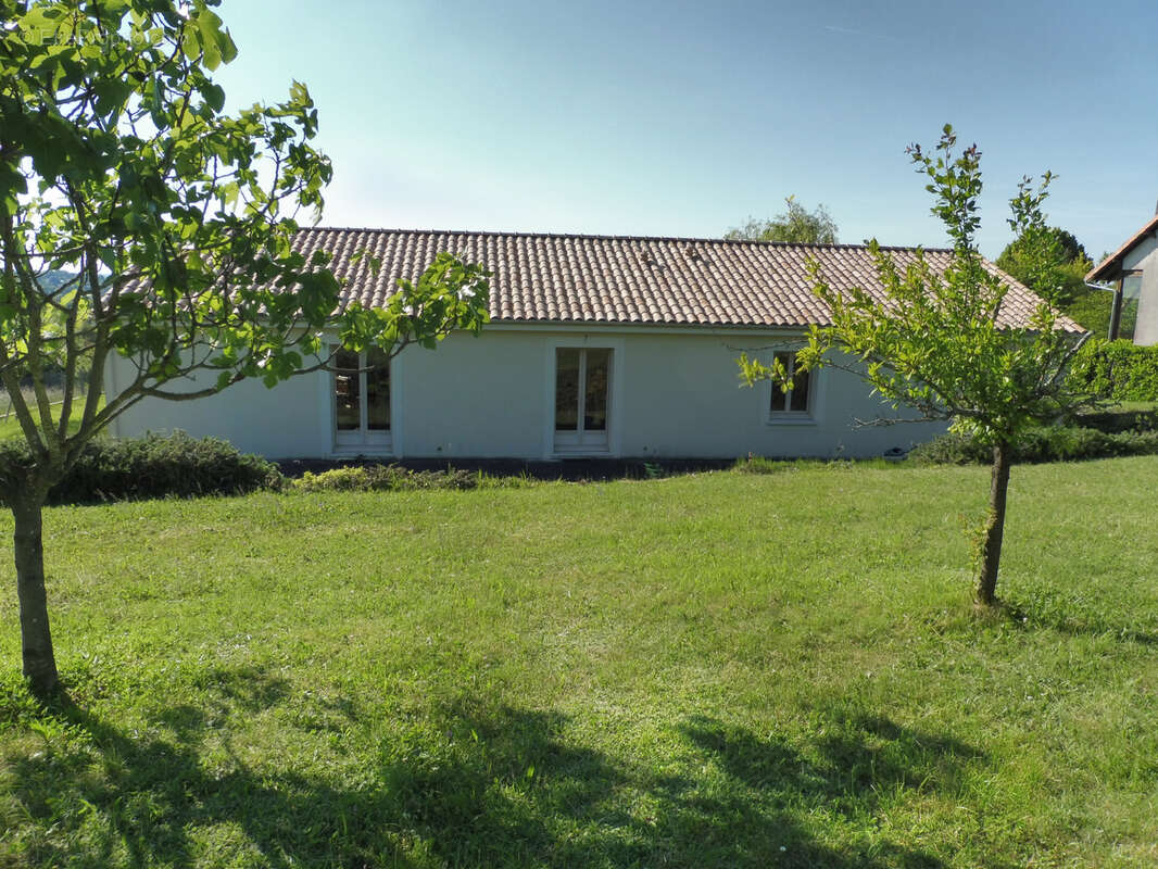Sur les hauteurs de riberac tres belle vue - photo 28