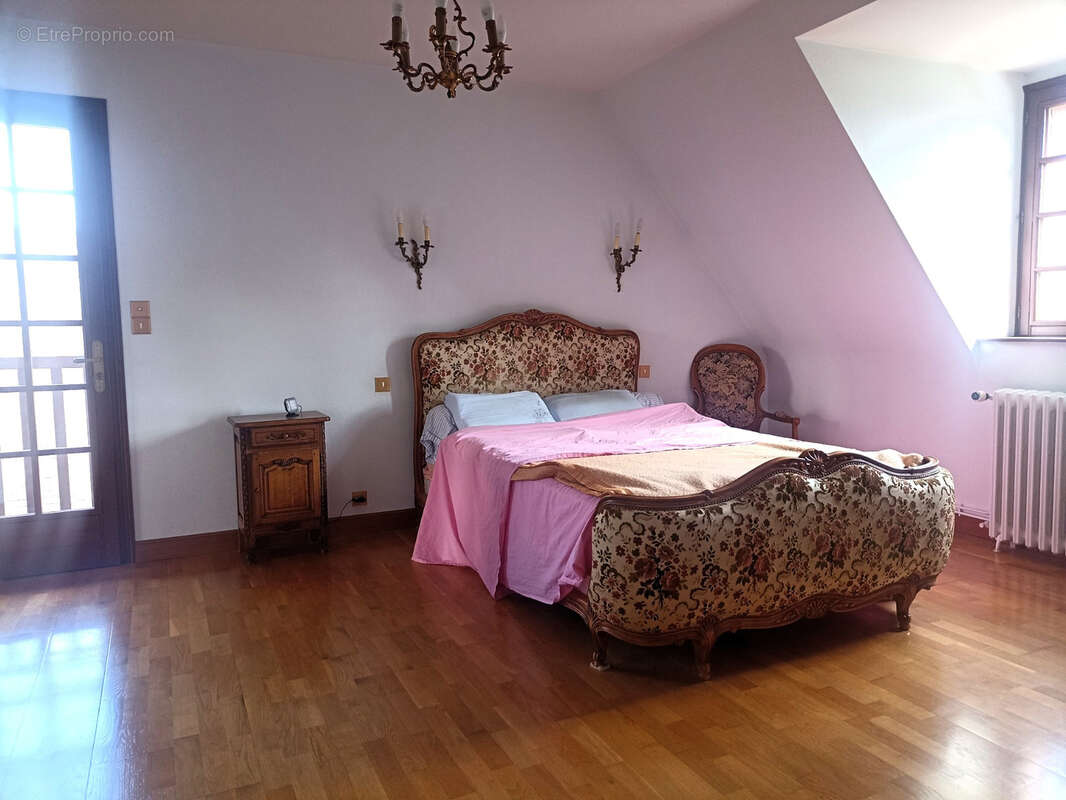 Maison à SAINT-JOUIN-BRUNEVAL