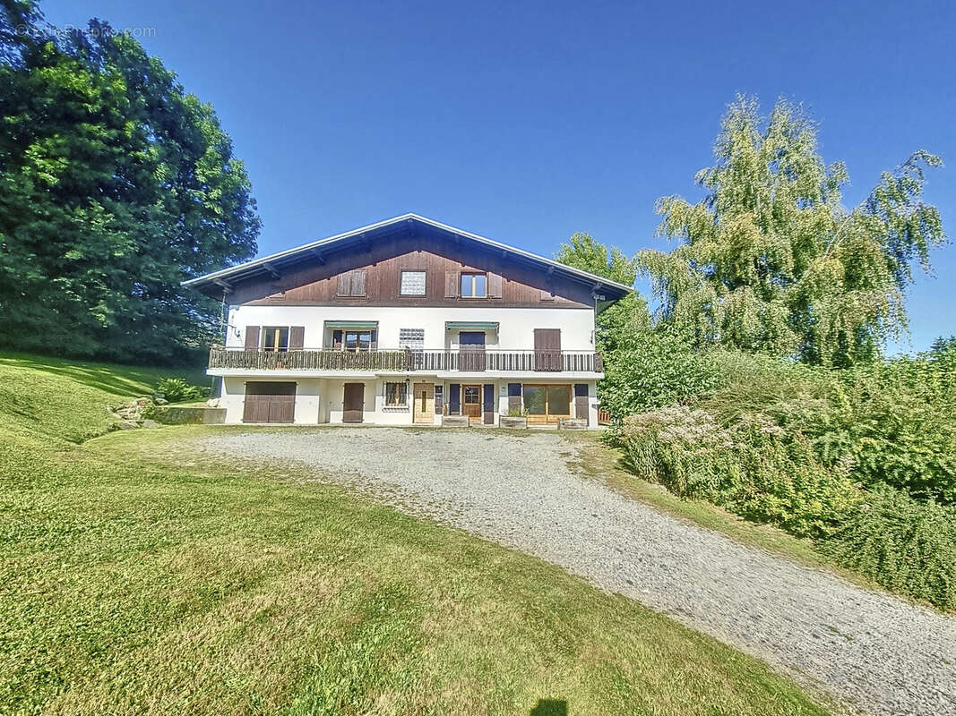 Appartement à COMBLOUX