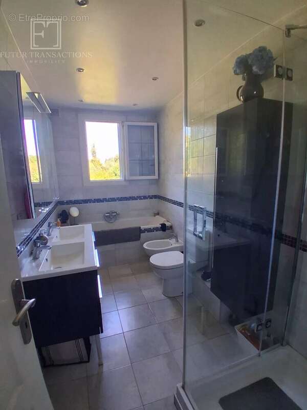 Maison à CHATEAU-L&#039;EVEQUE