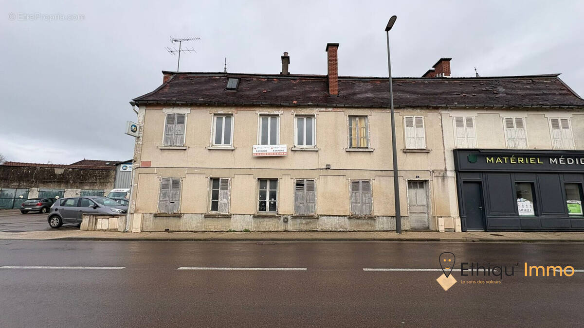 Appartement à VENDEUVRE-SUR-BARSE