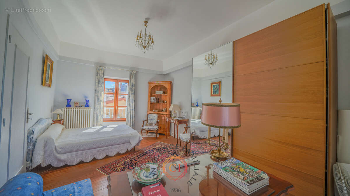 Maison 6 pièces de 150 m2 - photo 9