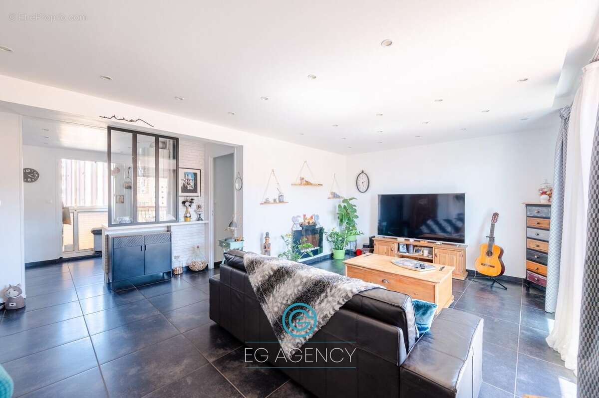 Appartement à MARSEILLE-9E