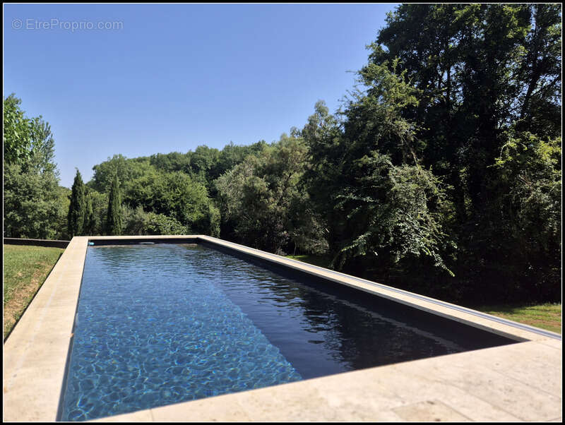 Maison à LA ROMIEU