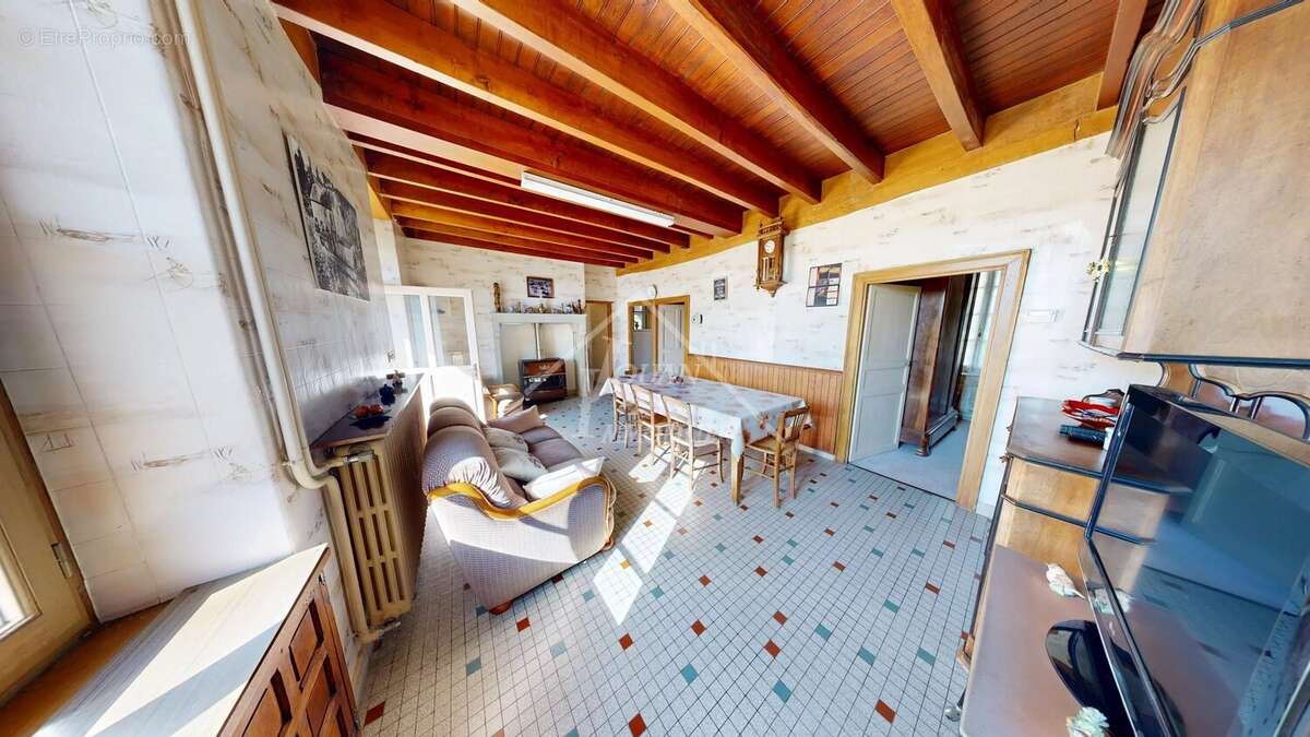 Maison à BAYET