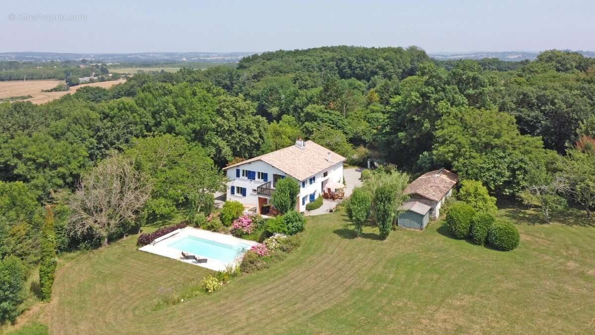 Propriété en pierres, 6 Chambres et piscine - photo 18