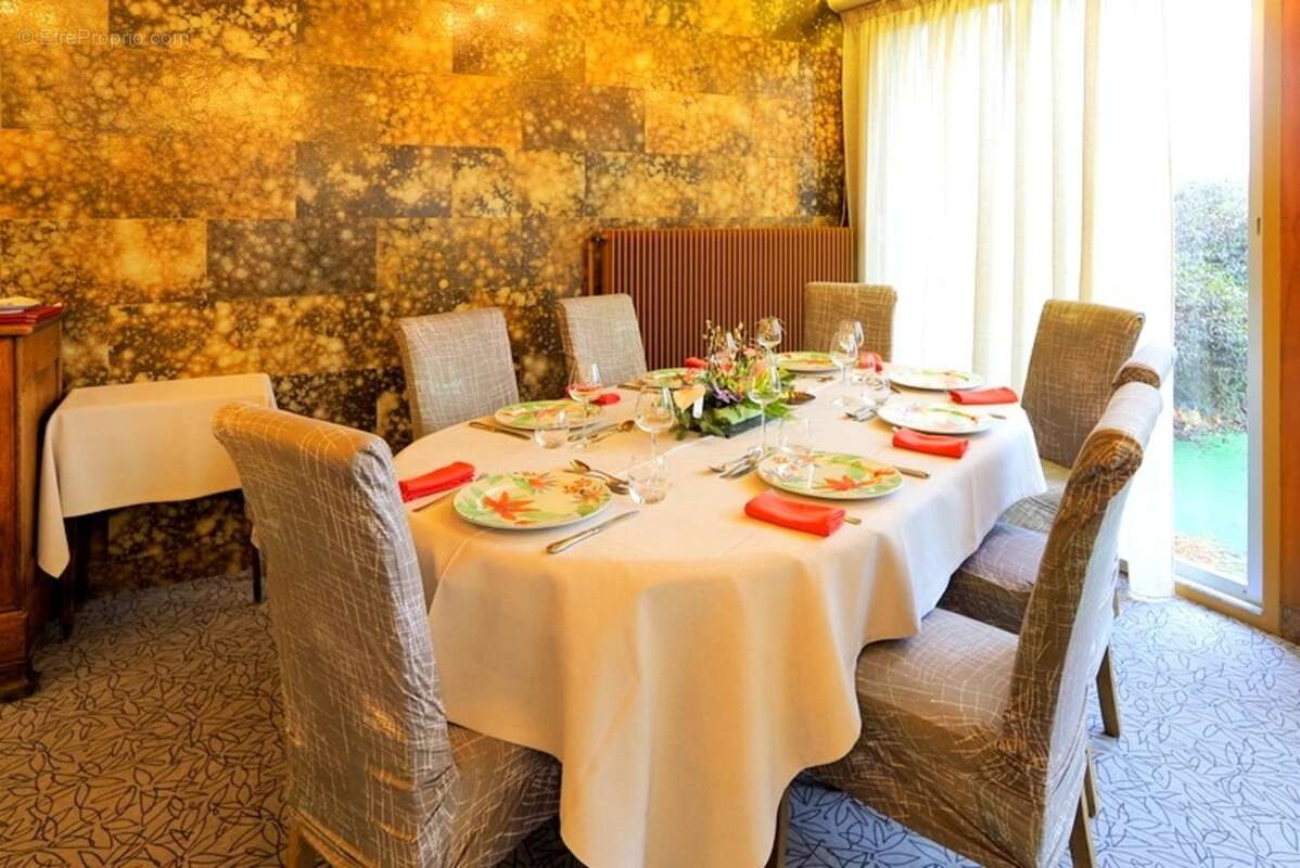 Dpt Allier (03), à vendre ESTIVAREILLES Hôtel - Restaurant -Bar ( licence 4 ) 10 minutes de Montluçon - photo 7
