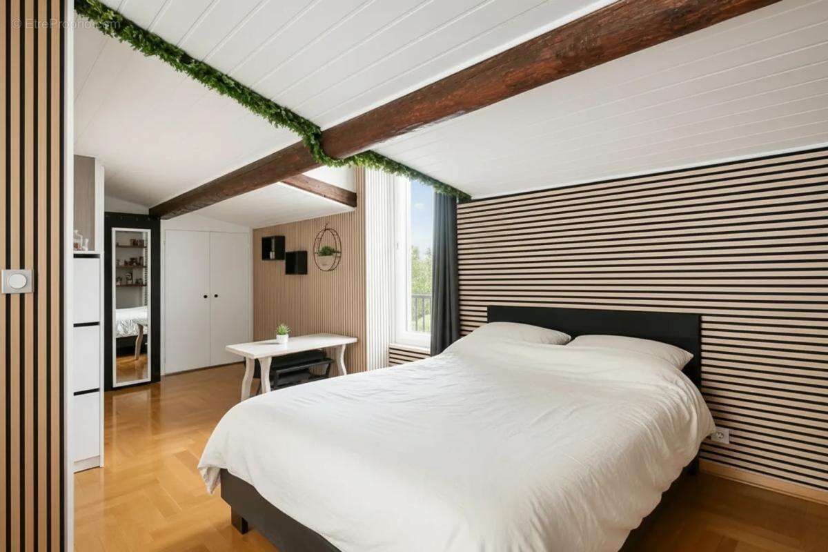 Maison à CLARENSAC