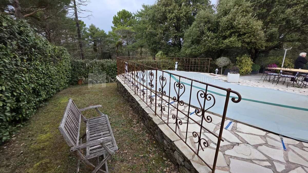 Villa dans domaine saint pierre de tourtour - photo 18
