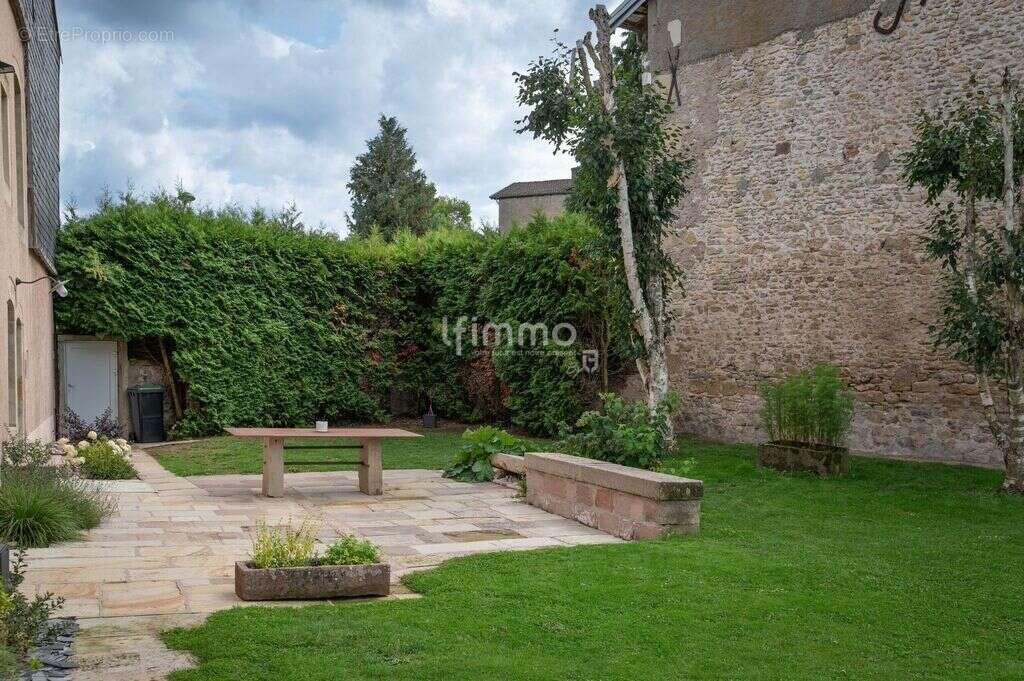 Maison à DOGNEVILLE