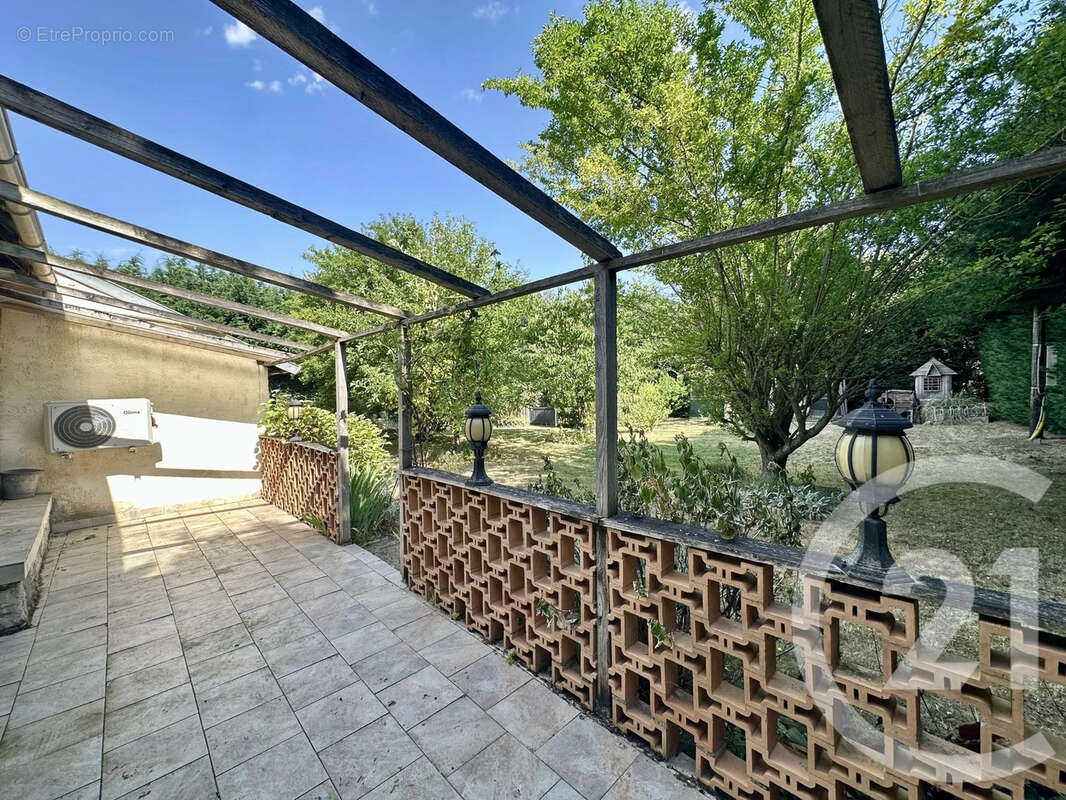 Maison 186 m² à Saint-Pellerin  - photo 12