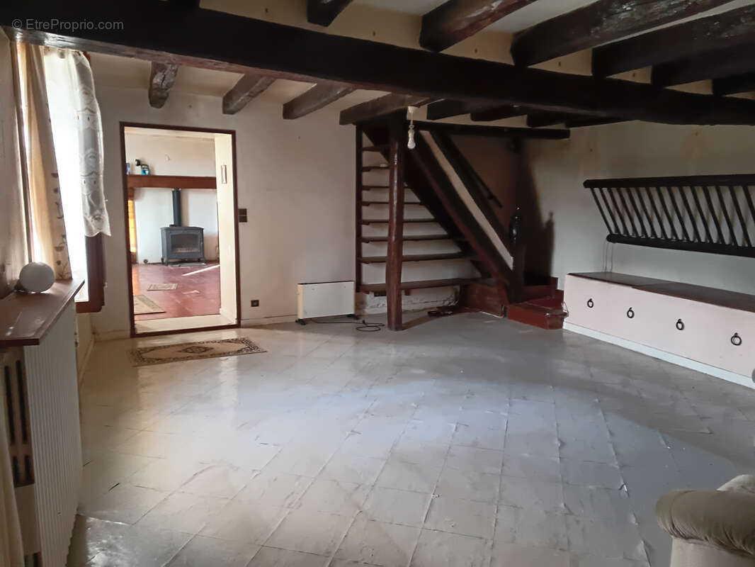 Maison à NERONDES