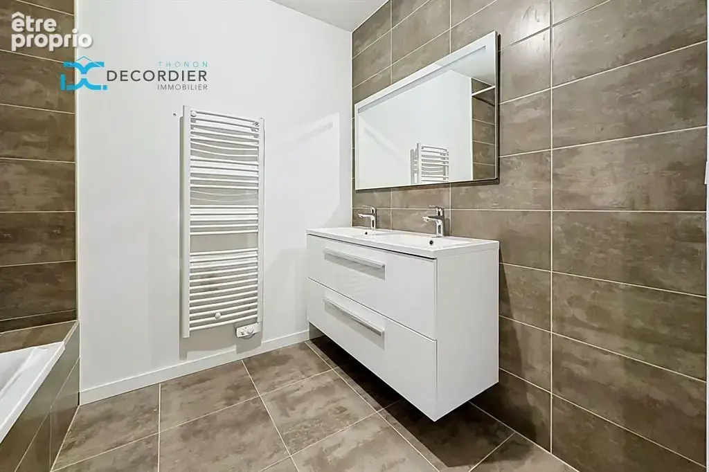 Superbe T5 Duplex récent avec terrasse, double garage et excellent DPE A/A !  - photo 19