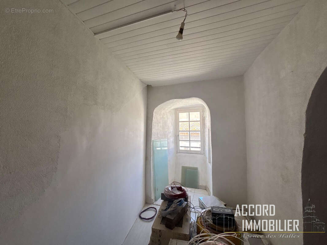Appartement à PUISSALICON