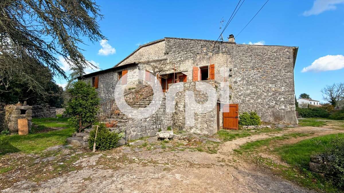 Maison à RUOMS