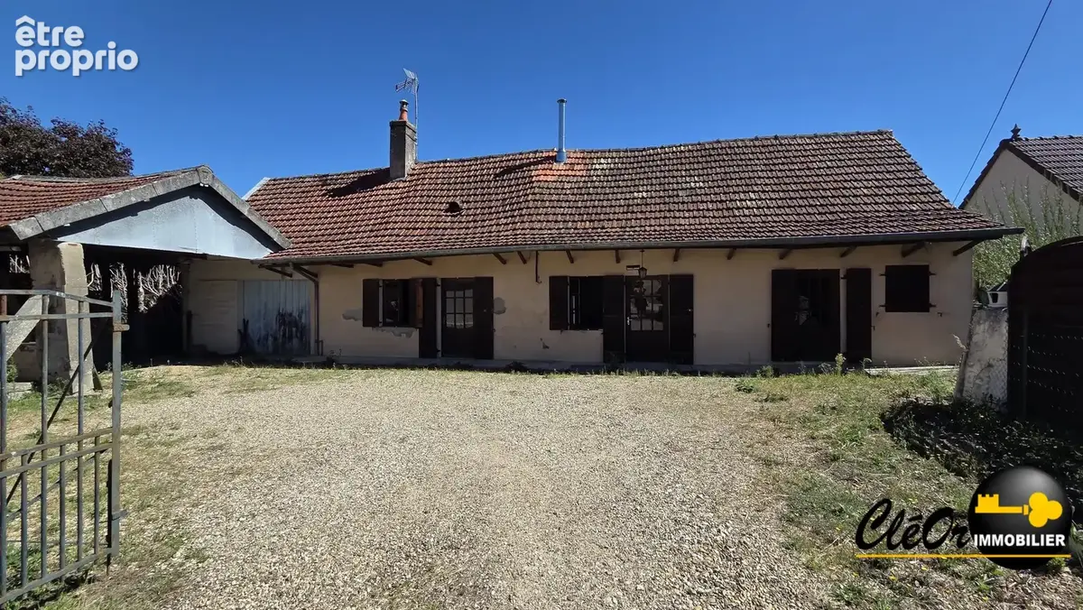 Photo Maison à Pierre-De-Bresse au prix de 61 000€