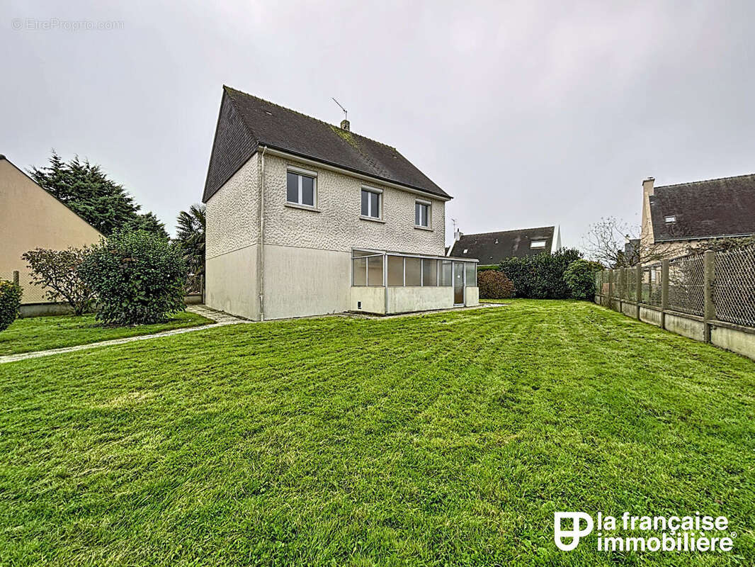Maison à SAINT-MEEN-LE-GRAND