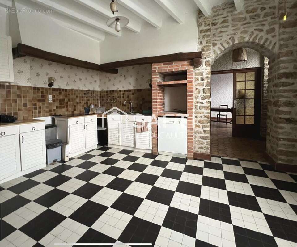 Maison 263 m² à Marcay  - photo 5