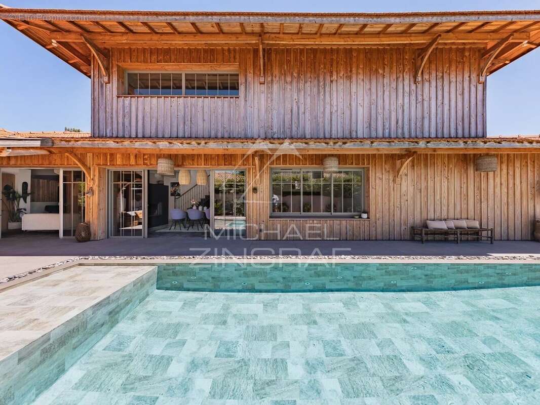 Maison à MIOS