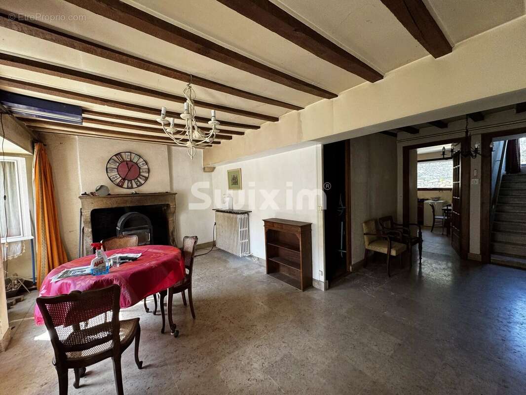 Maison à ASQUINS