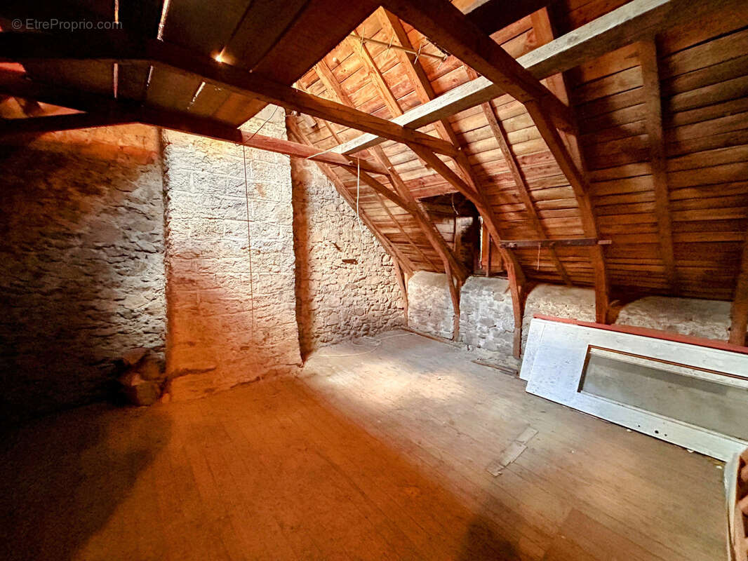 Maison à MESTES