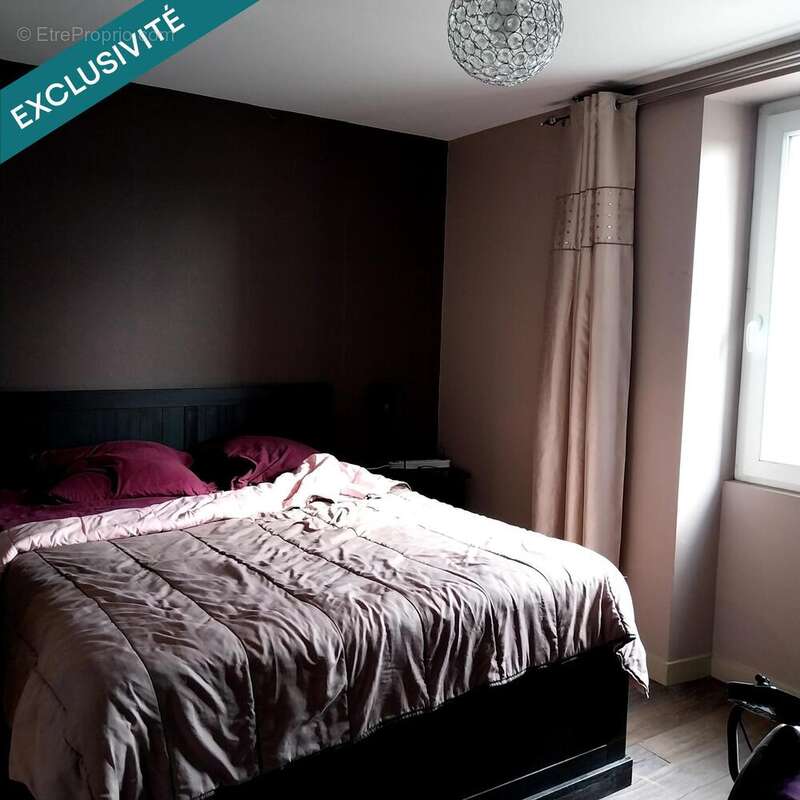 Maison 134 m² à Plesse  - photo 8