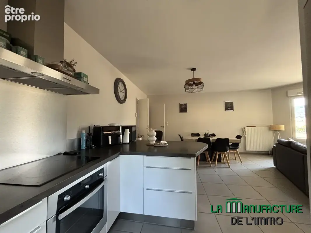 Appartement saint jean bonnefonds - t3 en rez de jardin de 72,11m2 avec terrasse et jardin - photo 10