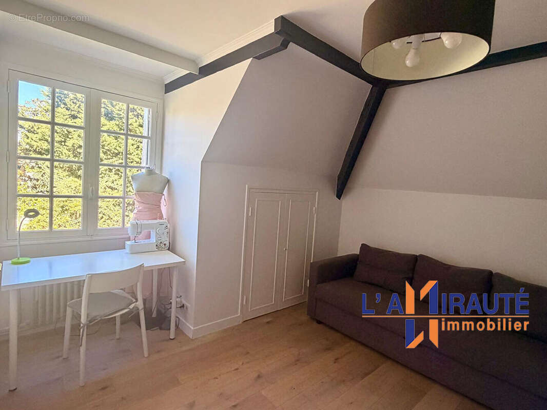 Maison à MAISONS-LAFFITTE