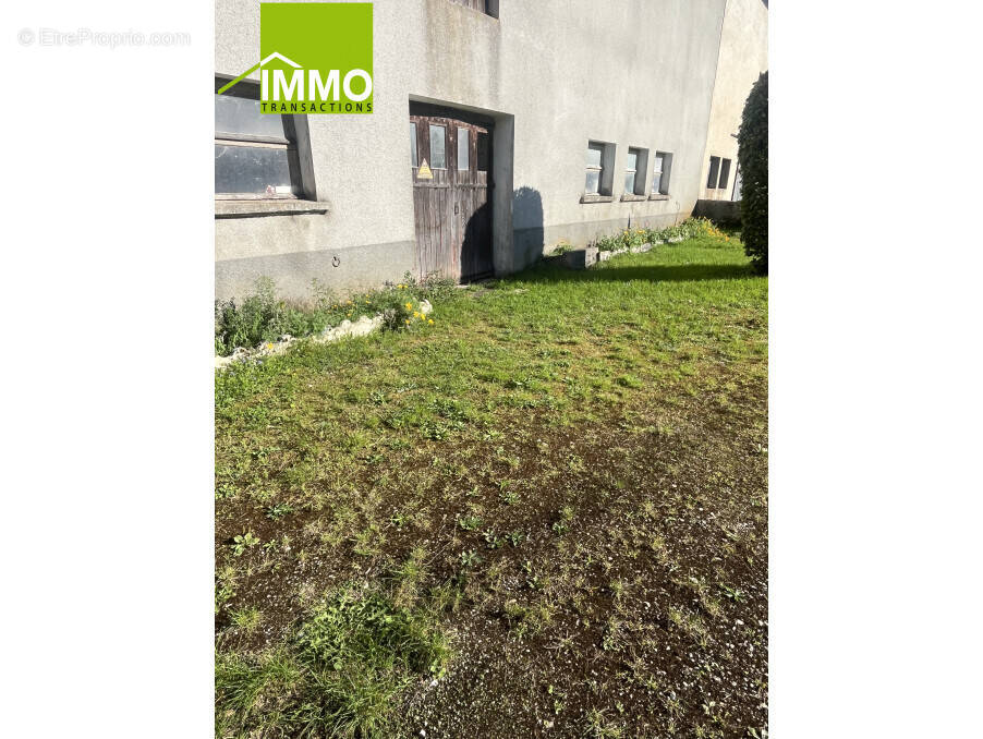 Maison à CLAIRVAUX-LES-LACS