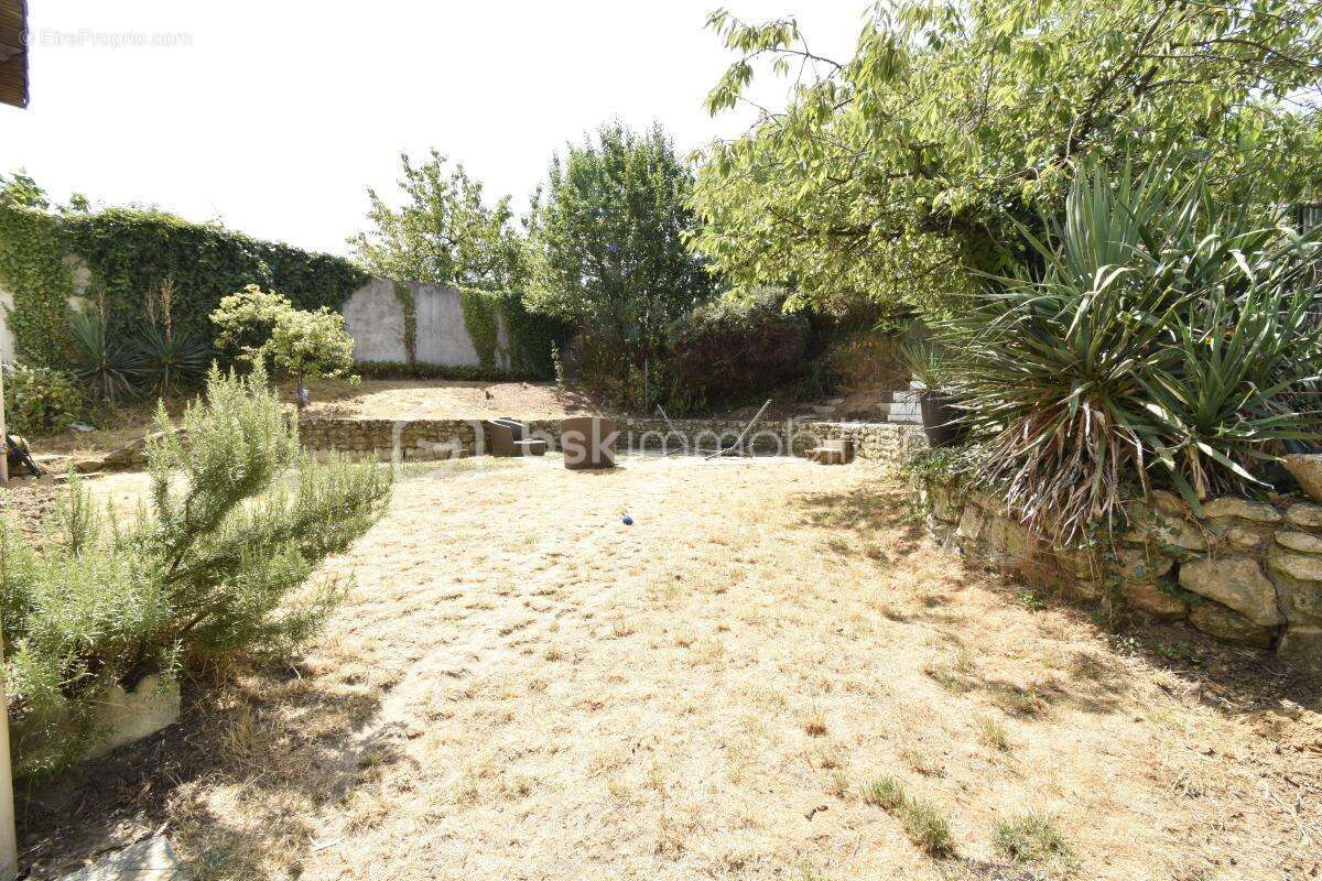 Maison familiale d'environ 135 m² – 4 chambres – Sous-sol total – Jardin clos – Étréchy - photo 22