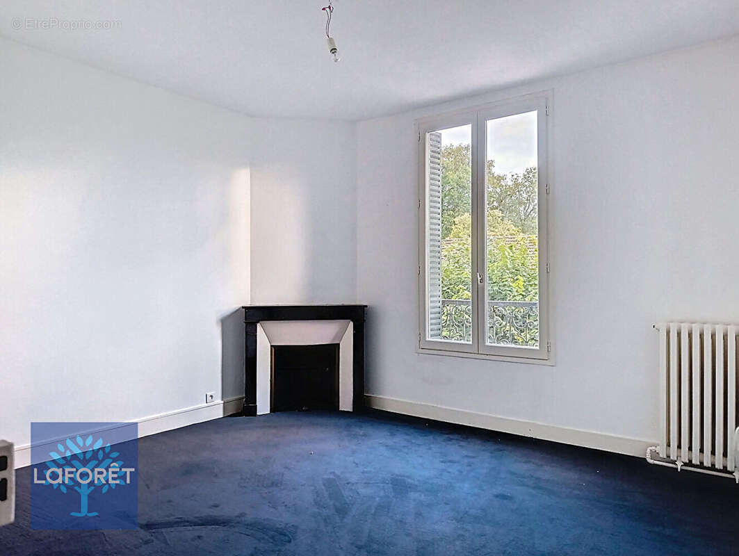 Maison à VERT-LE-GRAND