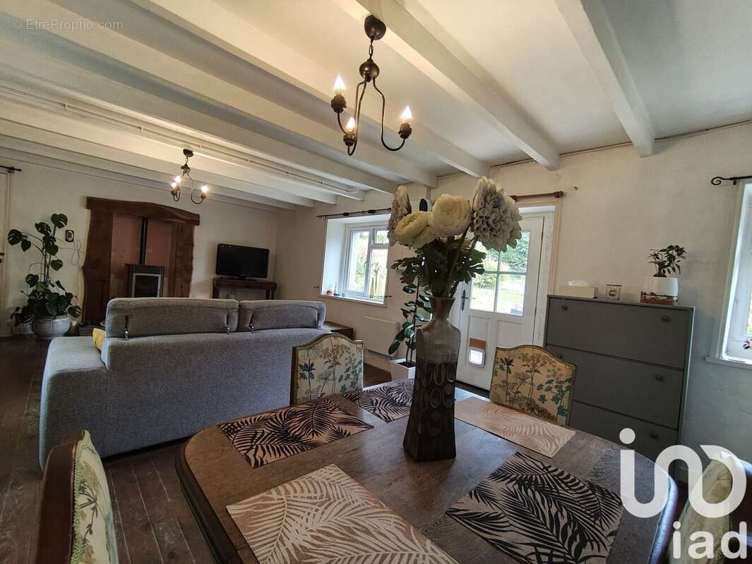 Maison 104 m² à Pont-Melvez  - photo 7