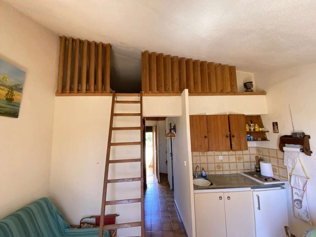 Appartement à LA LONDE-LES-MAURES