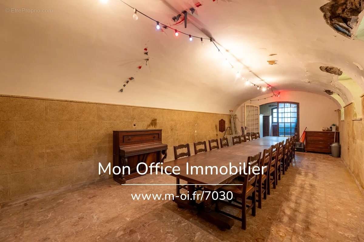 Référence : 7030-ABO - Vaste domaine 40 hectares + 2 Maisons de 500 m2 et 85 m2 + divers bâtis - photo 6