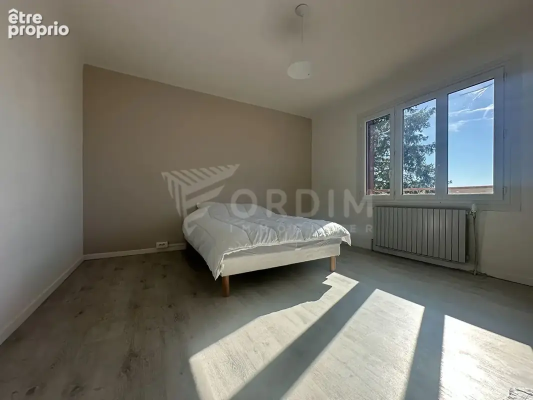 La celle saint cyr - maison de plain pied - photo 4