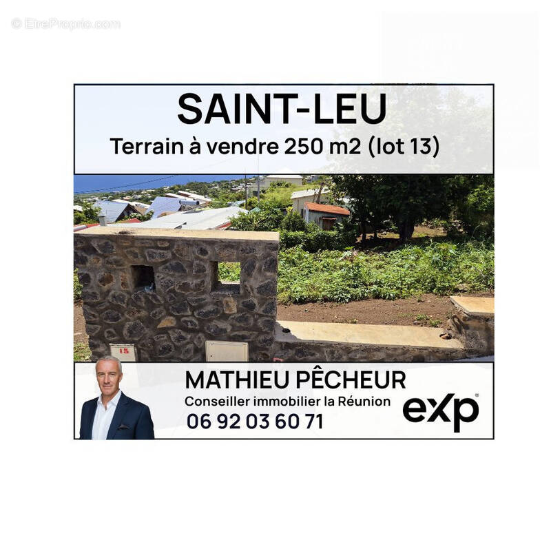 Terrain à SAINT-LEU