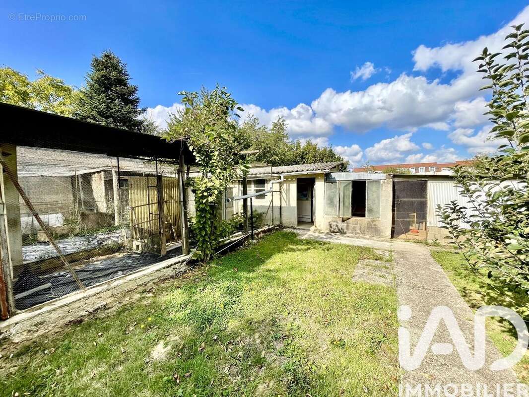 Photo 3 - Terrain à MOISSY-CRAMAYEL