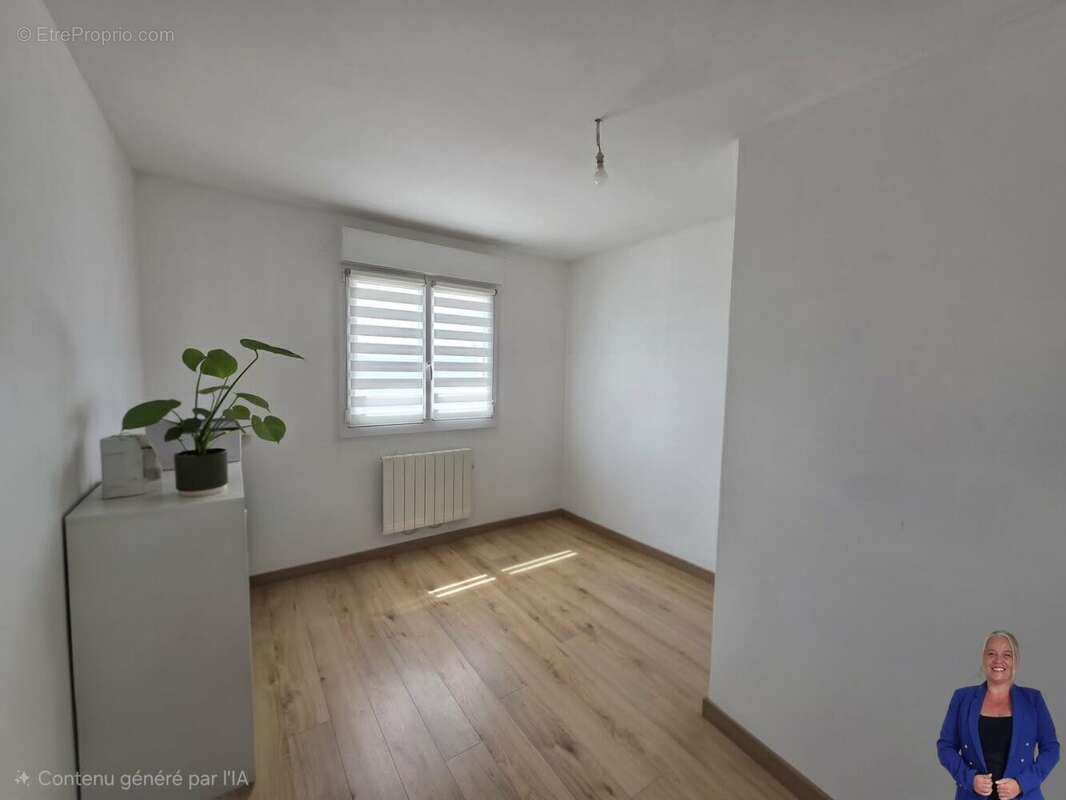 RDC Chambre 2 - Maison à MUIDS