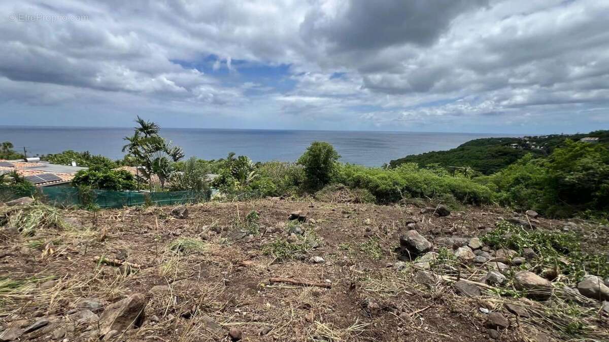 Terrain à CASE-PILOTE