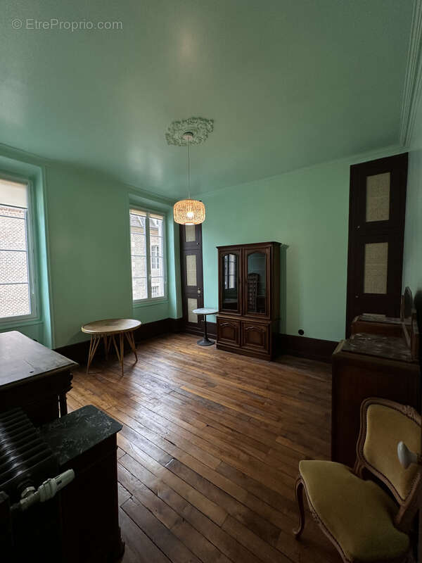 Appartement à MOULINS