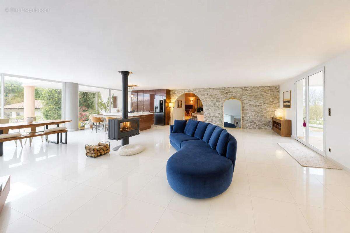 Maison à CABANAC-SEGUENVILLE