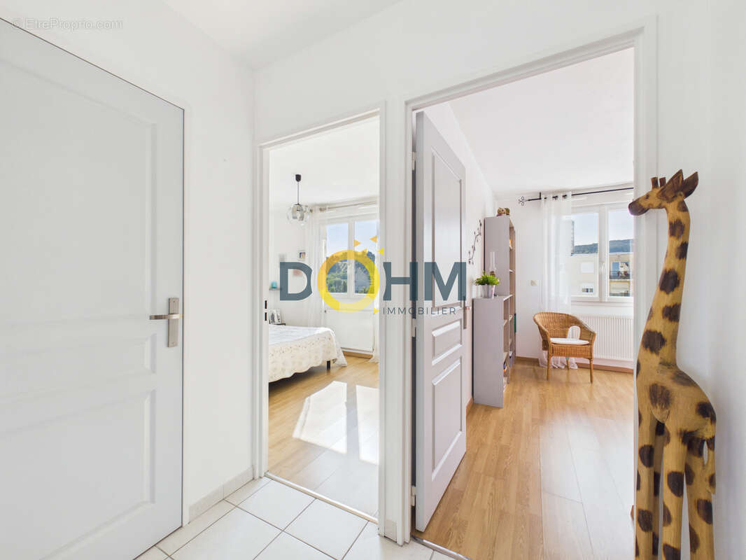 Appartement T3 av ascenseur et balcon - photo 7