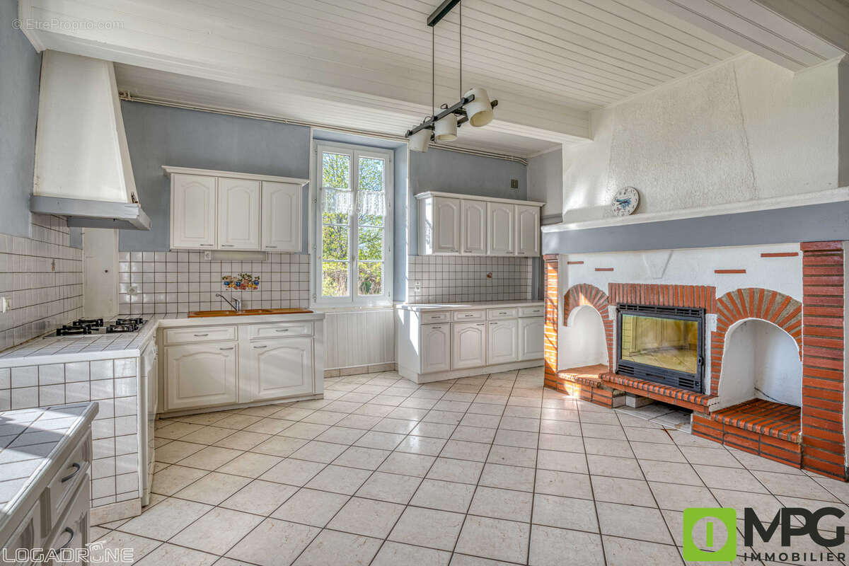 Maison à PINEL-HAUTERIVE