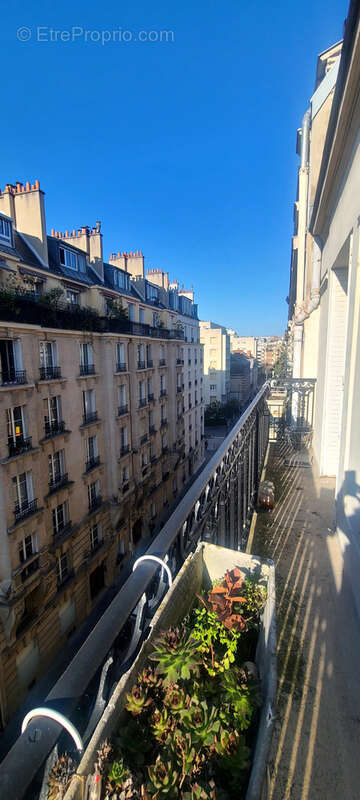 Appartement à PARIS-15E
